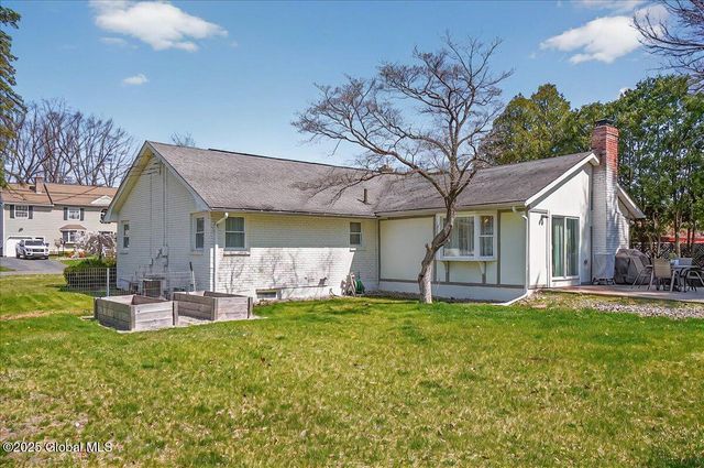 122 Dahlia Street, Rotterdam, NY 12306