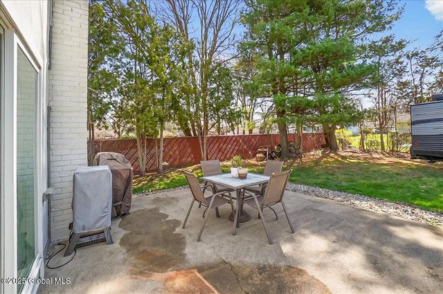 122 Dahlia Street, Rotterdam, NY 12306
