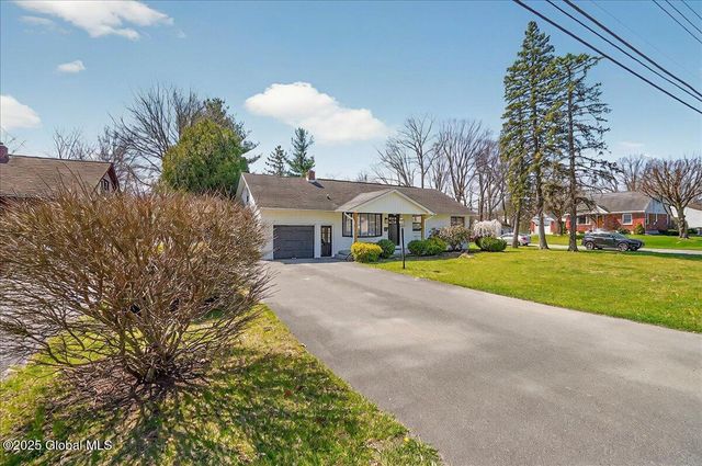 122 Dahlia Street, Rotterdam, NY 12306