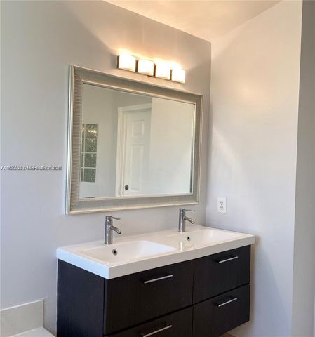 15627 SW 16th Ct 0, Pembroke Pines, FL 33027