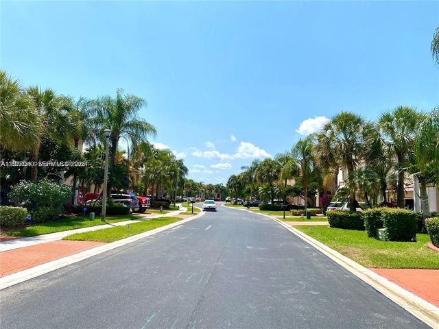 15627 SW 16th Ct 0, Pembroke Pines, FL 33027