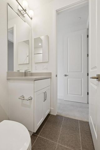 1373 W Middlefield Road, Mountain View, CA 94043