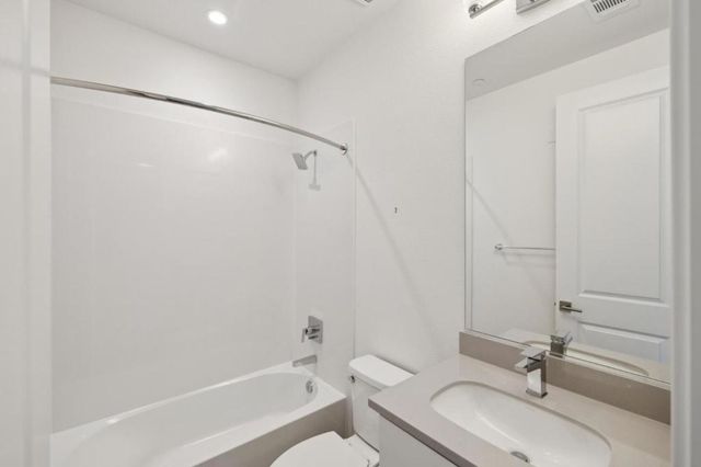 1373 W Middlefield Road, Mountain View, CA 94043