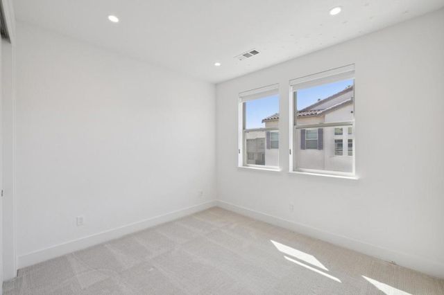 1373 W Middlefield Road, Mountain View, CA 94043