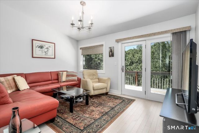 31 Pole Bridge Road, Newtown, CT 06482