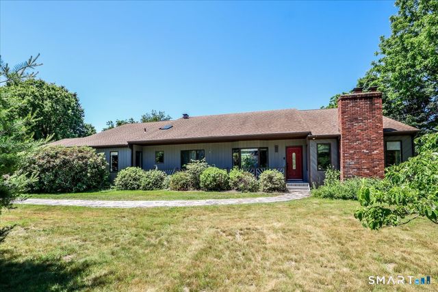 31 Pole Bridge Road, Newtown, CT 06482