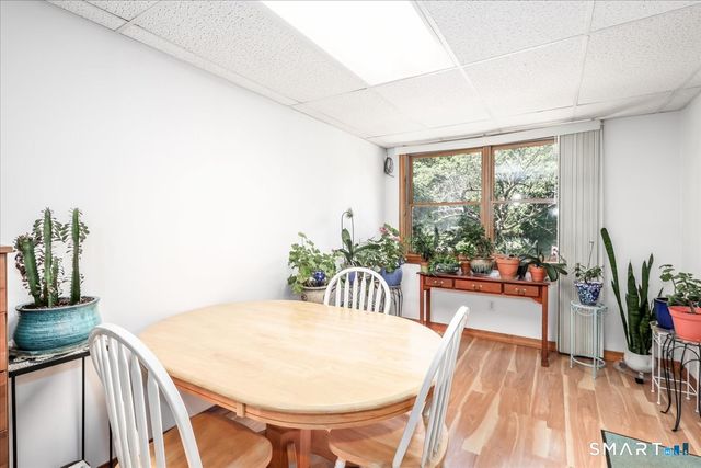 31 Pole Bridge Road, Newtown, CT 06482