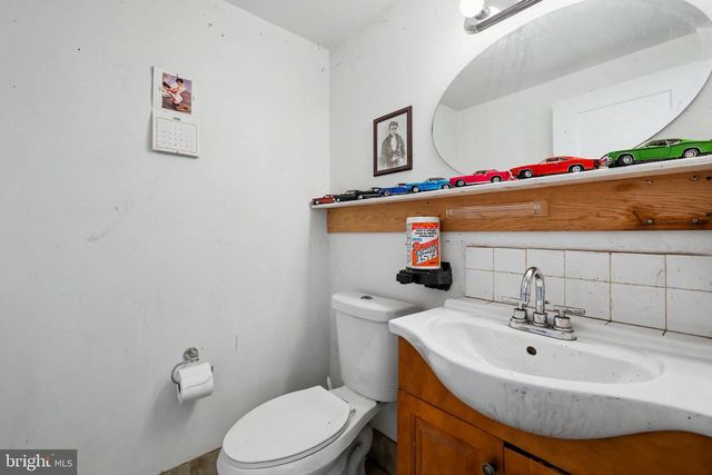 16081 PURCELLVILLE RD, Hillsboro, VA 20132