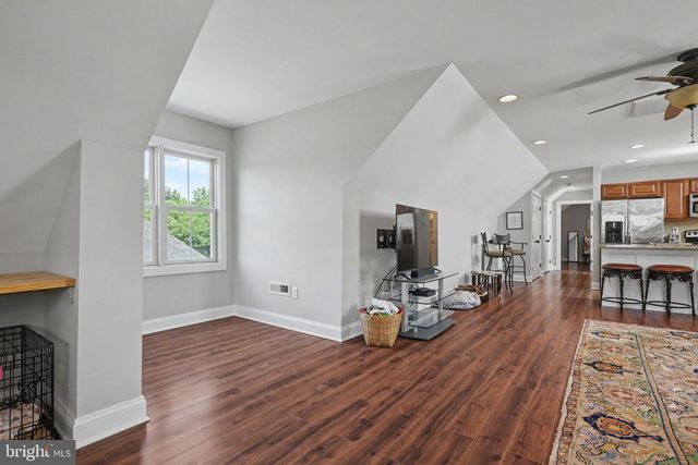 16081 PURCELLVILLE RD, Hillsboro, VA 20132