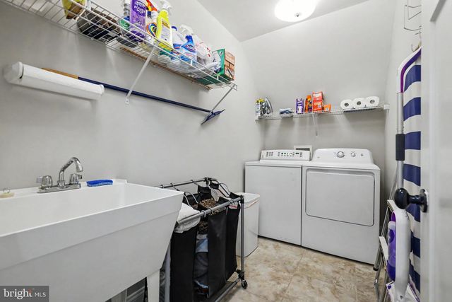 16081 PURCELLVILLE RD, Hillsboro, VA 20132