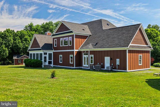 16081 PURCELLVILLE RD, Hillsboro, VA 20132