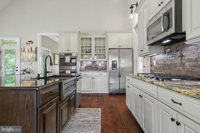 16081 PURCELLVILLE RD, Hillsboro, VA 20132