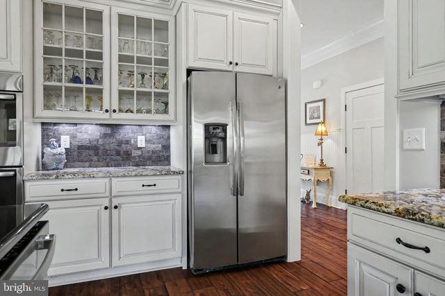 16081 PURCELLVILLE RD, Hillsboro, VA 20132
