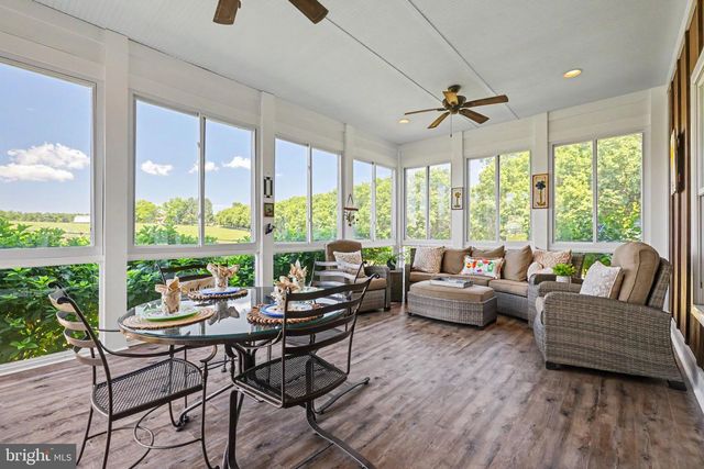 16081 PURCELLVILLE RD, Hillsboro, VA 20132