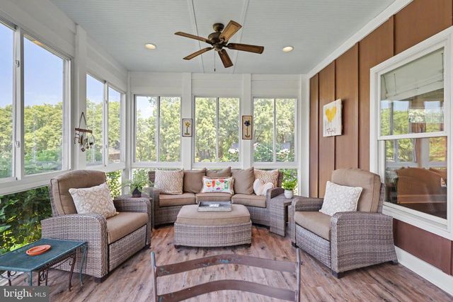 16081 PURCELLVILLE RD, Hillsboro, VA 20132