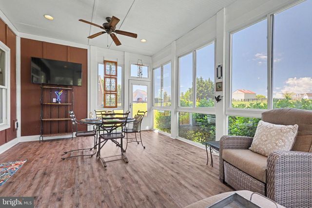 16081 PURCELLVILLE RD, Hillsboro, VA 20132