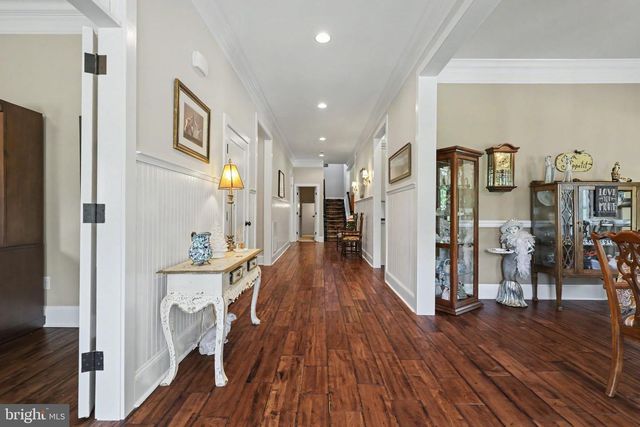 16081 PURCELLVILLE RD, Hillsboro, VA 20132