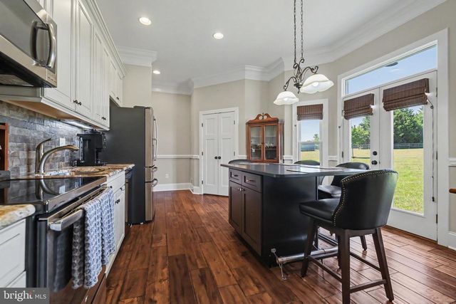 16081 PURCELLVILLE RD, Hillsboro, VA 20132