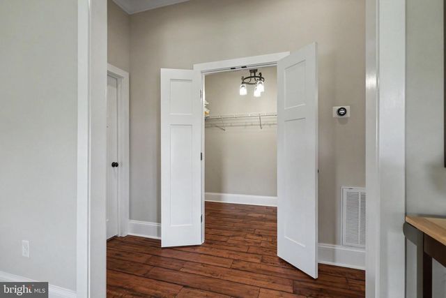 16081 PURCELLVILLE RD, Hillsboro, VA 20132