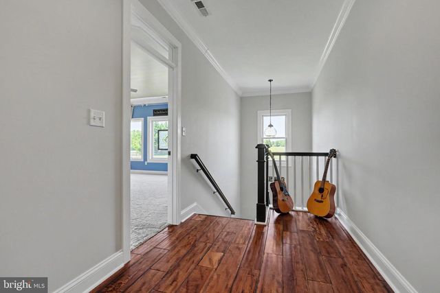 16081 PURCELLVILLE RD, Hillsboro, VA 20132
