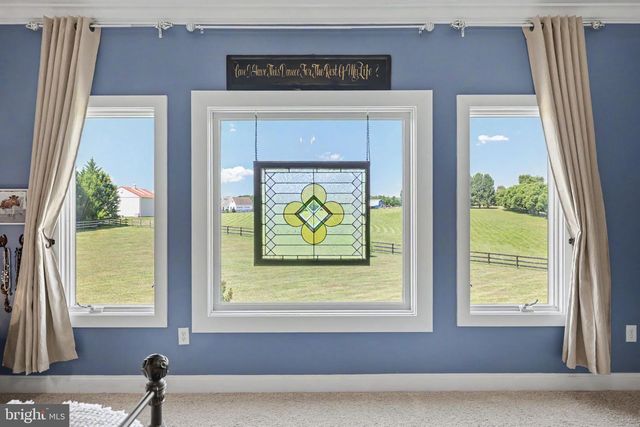 16081 PURCELLVILLE RD, Hillsboro, VA 20132