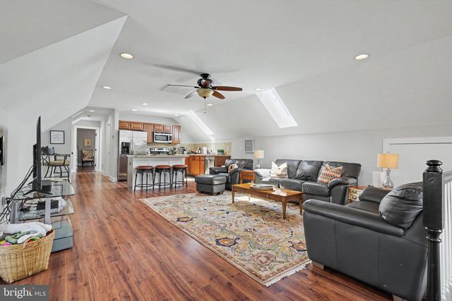 16081 PURCELLVILLE RD, Hillsboro, VA 20132