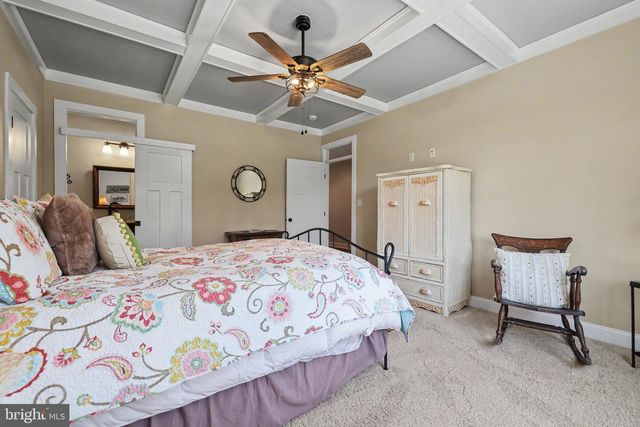 16081 PURCELLVILLE RD, Hillsboro, VA 20132