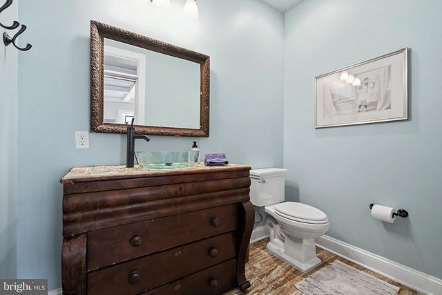 16081 PURCELLVILLE RD, Hillsboro, VA 20132