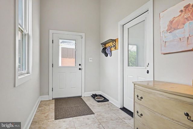16081 PURCELLVILLE RD, Hillsboro, VA 20132