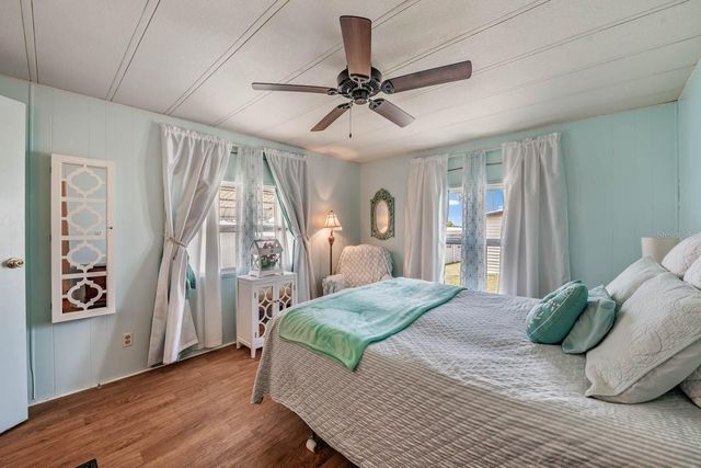 7203 EL MEYERS STREET, Zephyrhills, FL 33541
