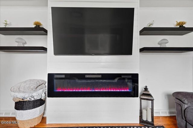 4 Sunset View Avenue, Brunswick, NY 12180