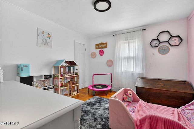 4 Sunset View Avenue, Brunswick, NY 12180