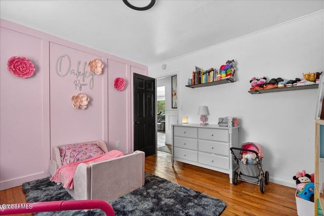 4 Sunset View Avenue, Brunswick, NY 12180