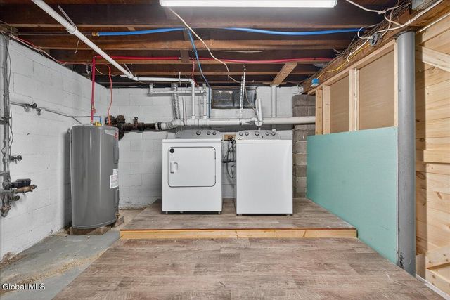 4 Sunset View Avenue, Brunswick, NY 12180