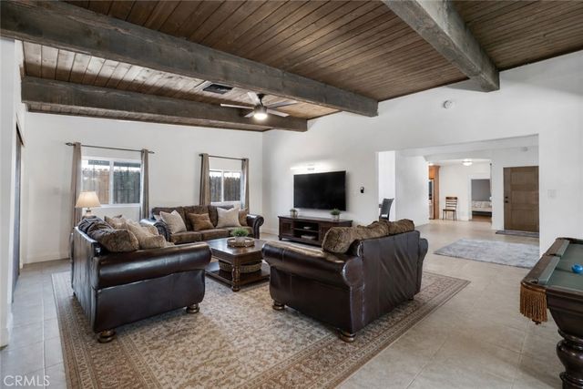 18027 Hatton Street, Reseda, CA 91335