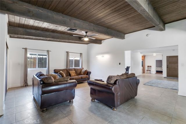 18027 Hatton Street, Reseda, CA 91335