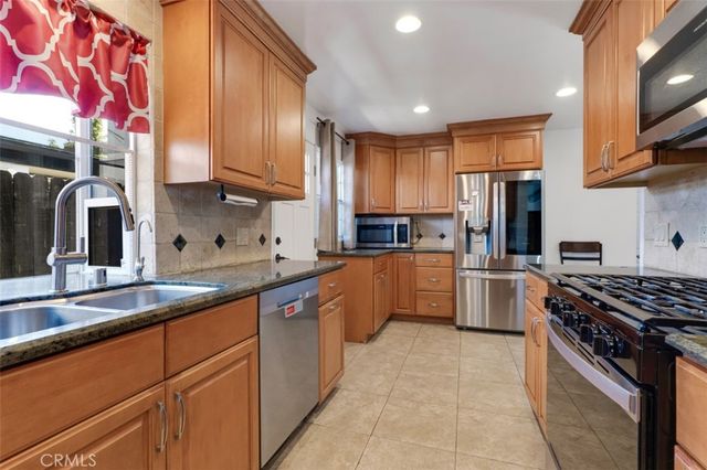 18027 Hatton Street, Reseda, CA 91335