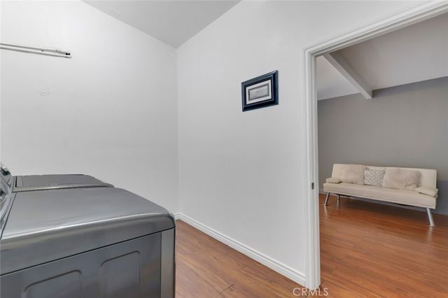 18027 Hatton Street, Reseda, CA 91335