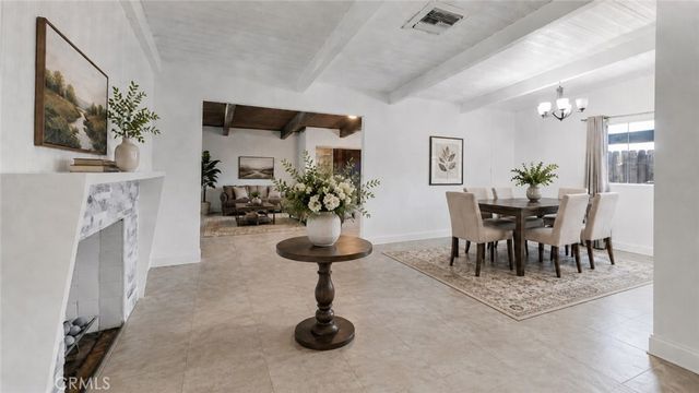 18027 Hatton Street, Reseda, CA 91335