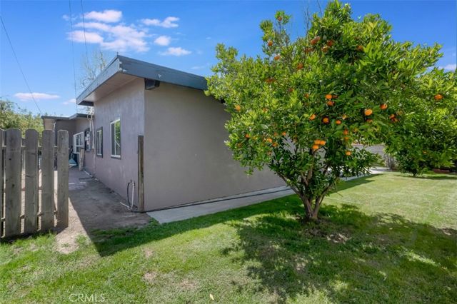 18027 Hatton Street, Reseda, CA 91335