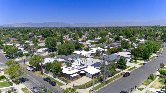 18027 Hatton Street, Reseda, CA 91335