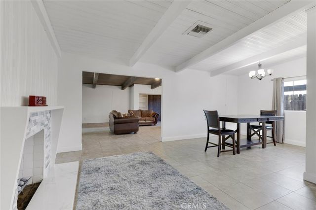 18027 Hatton Street, Reseda, CA 91335