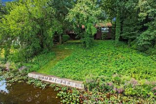 9808 Oak Forest Circle, Kalamazoo, MI 49009