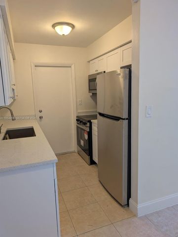 1118-1120 NW 2nd Ave, Fort Lauderdale, FL 33311