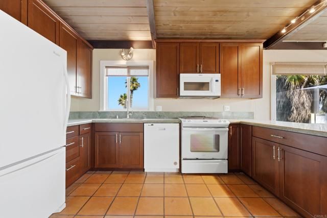 1550 Seacoast Drive A, Imperial Beach, CA 91932