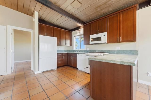 1550 Seacoast Drive A, Imperial Beach, CA 91932