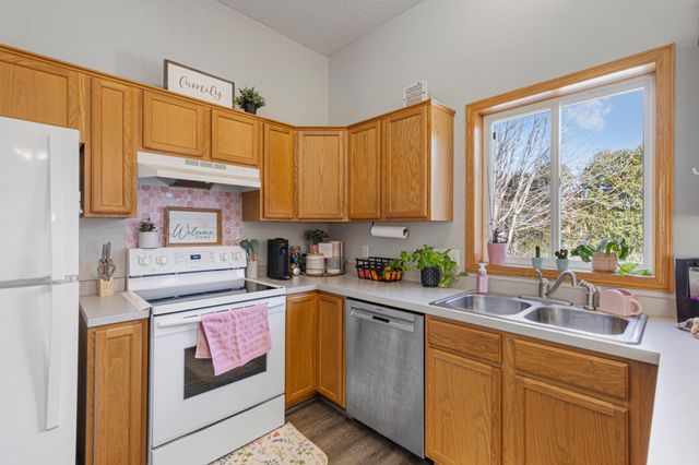 1313 Constitutional Drive, Northfield, MN 55057