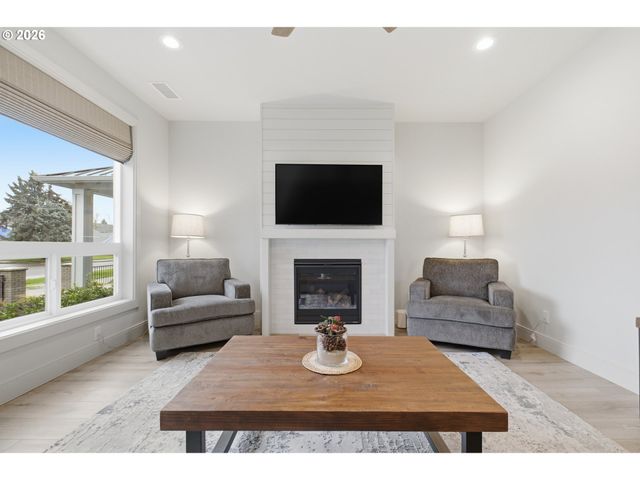 1818 Sw 53RD St, Corvallis, OR 97333