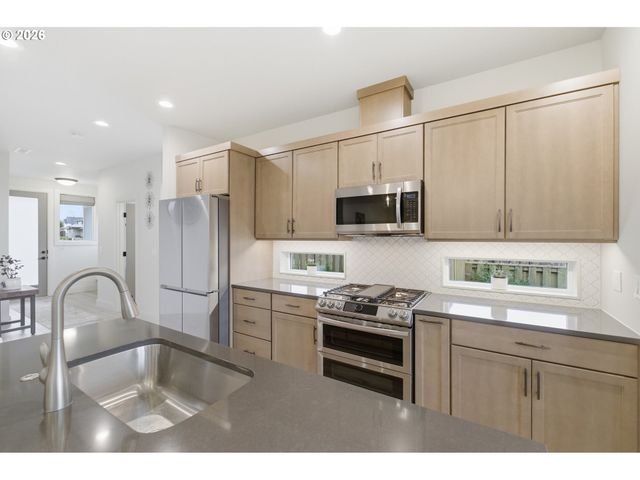 1818 Sw 53RD St, Corvallis, OR 97333