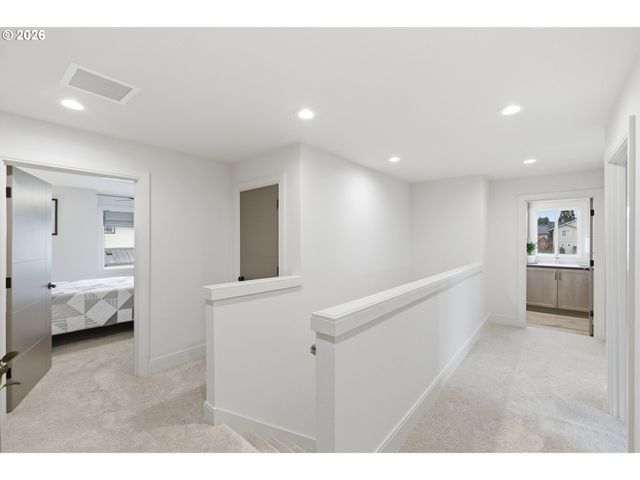 1818 Sw 53RD St, Corvallis, OR 97333